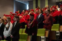 Zdjęcie przedstawiające inaugurację roku akademickiego na MWB