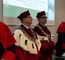Zdjęcie przedstawiające inaugurację roku akademickiego na MWB