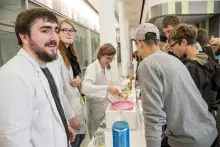 Dowiedz się więcej o biotechnologii1