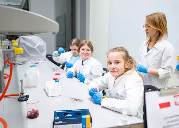 Rośliny, laboratoria i wirusy. Noc Biologów na MWB - relacja