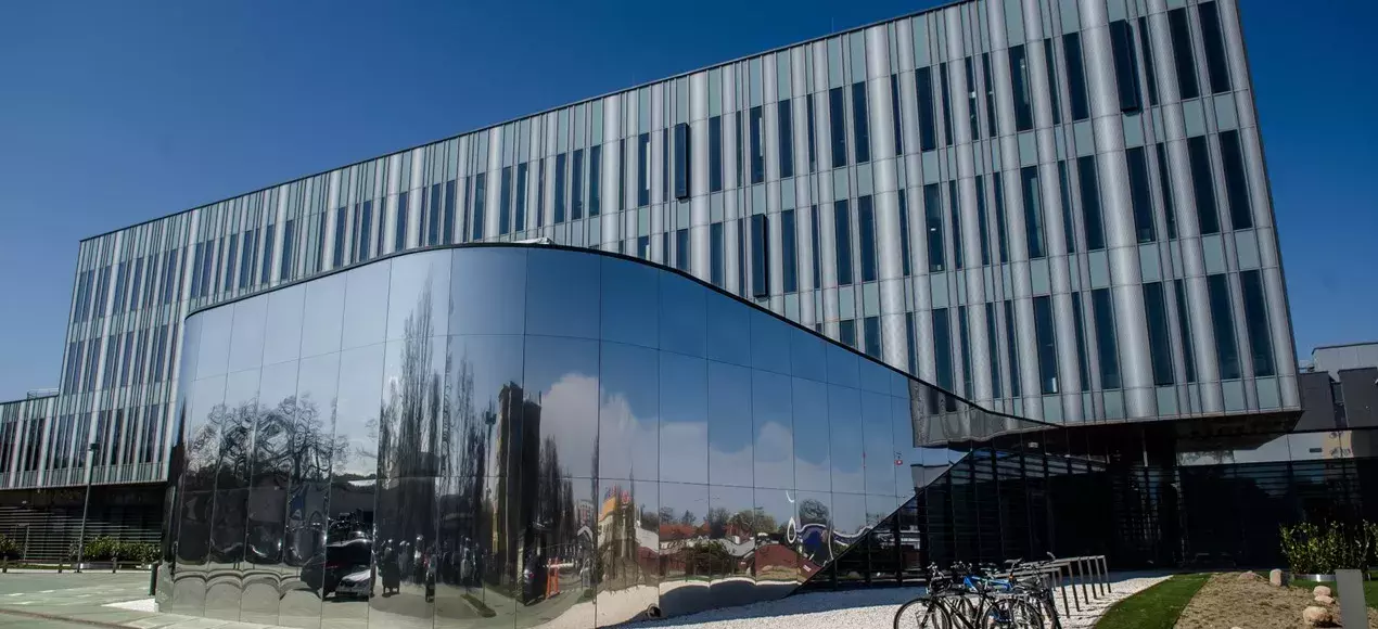 Zdjęcie budynku Międzyuczelnianego Wydziału Biotechnologii