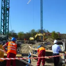 Wmurowanie kamienia węgielnego pod nowy budynek Instytutu Biotechnologii (kwiecień 2014)