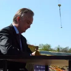 Wmurowanie kamienia węgielnego pod nowy budynek Instytutu Biotechnologii (kwiecień 2014)